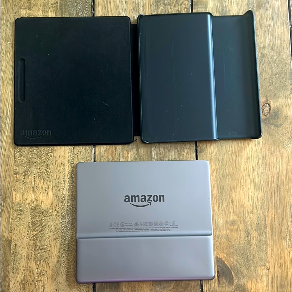 Kindle oasis 10th gen 32gb case included